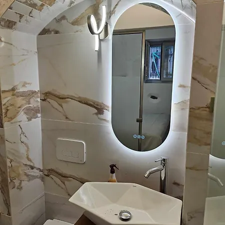 Aristotelis Homes * Катапола