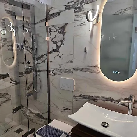 Aristotelis Homes * Катапола