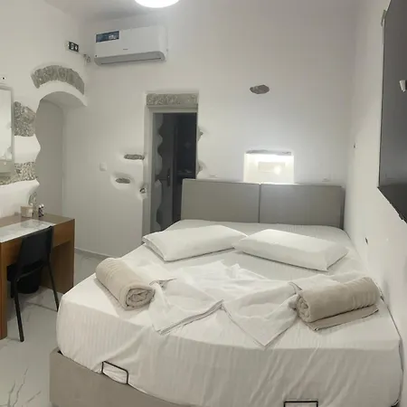 Апартаменты Aristotelis Homes *