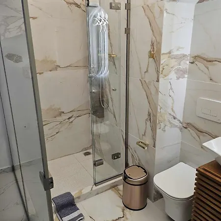 Aristotelis Homes *