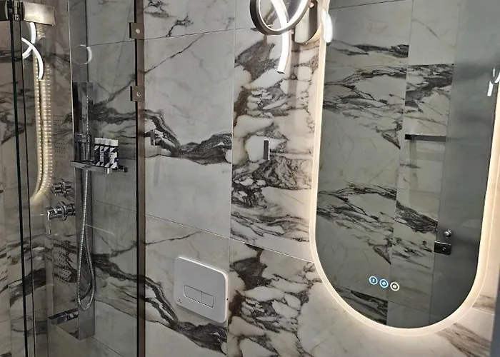 Aristotelis Homes קטאפולה