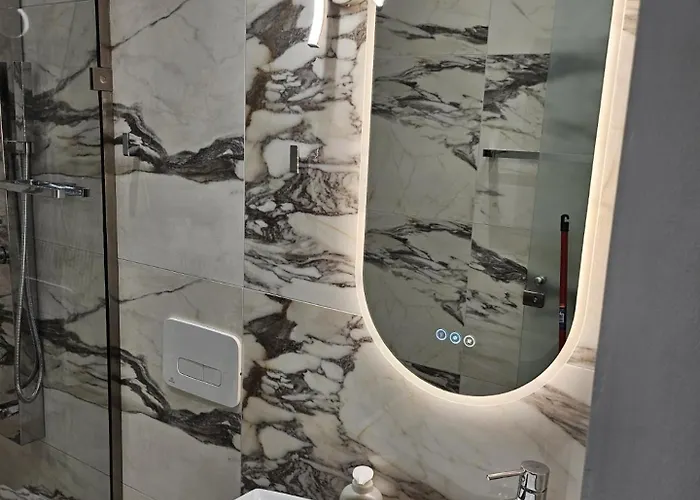 Aristotelis Homes קטאפולה